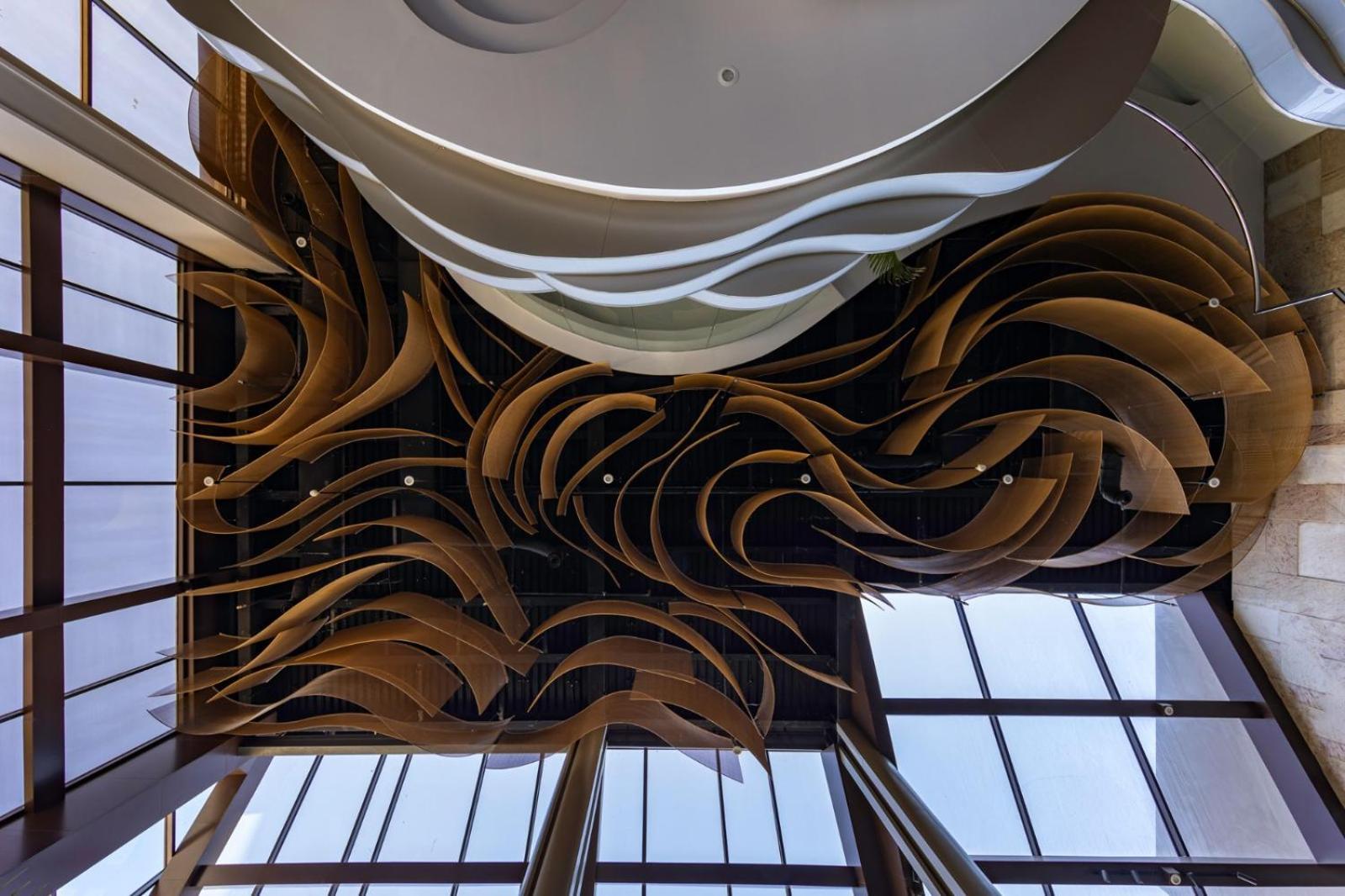 Mirage Hotel & Conference Center Alexandria Exterior foto The ceiling of the main staircase
