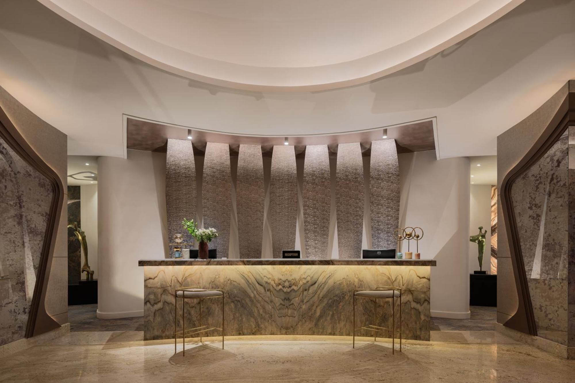 Mirage Hotel & Conference Center Alexandria Exterior foto The lobby of the hotel